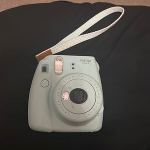Instax mini 9 turquoise brand new never used